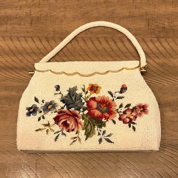 Floral Beaded Cream Clutch